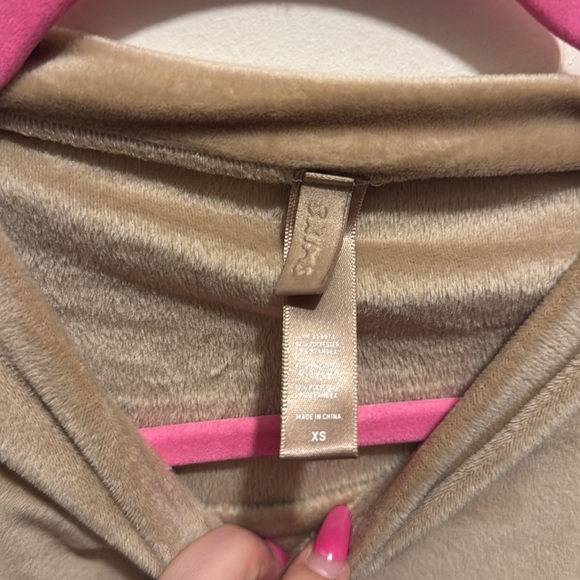 SKIMS velour honey tan top - Picture 2 of 2